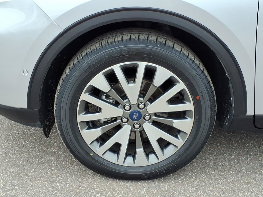 Certified 2020 Ford Escape Titanium AWD/4WD image 9
