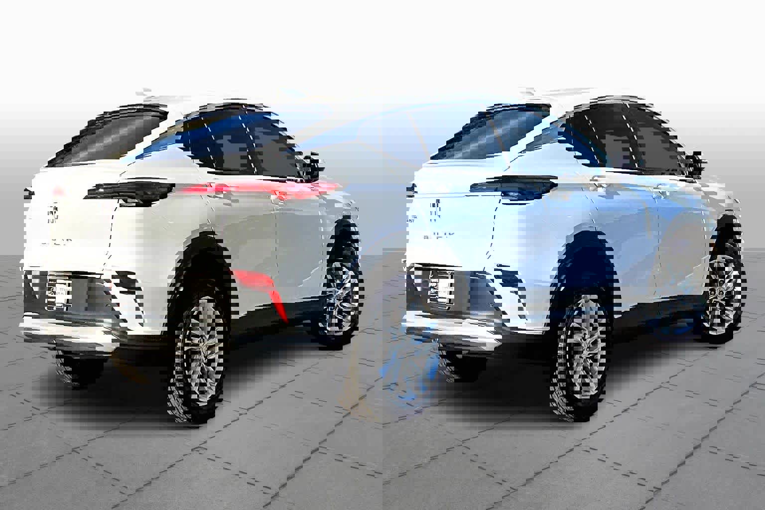 Used 2025 Buick Envista Preferred w/ Convenience I Package image 4