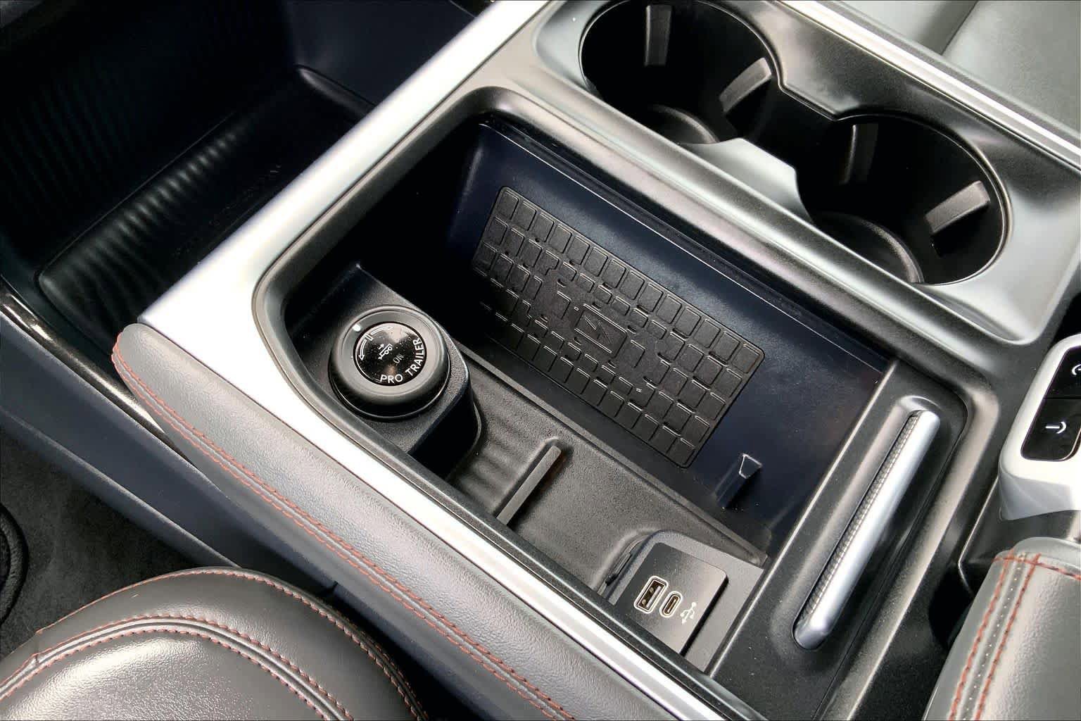 Certified 2025 Ford Expedition Active AWD/4WD image 33