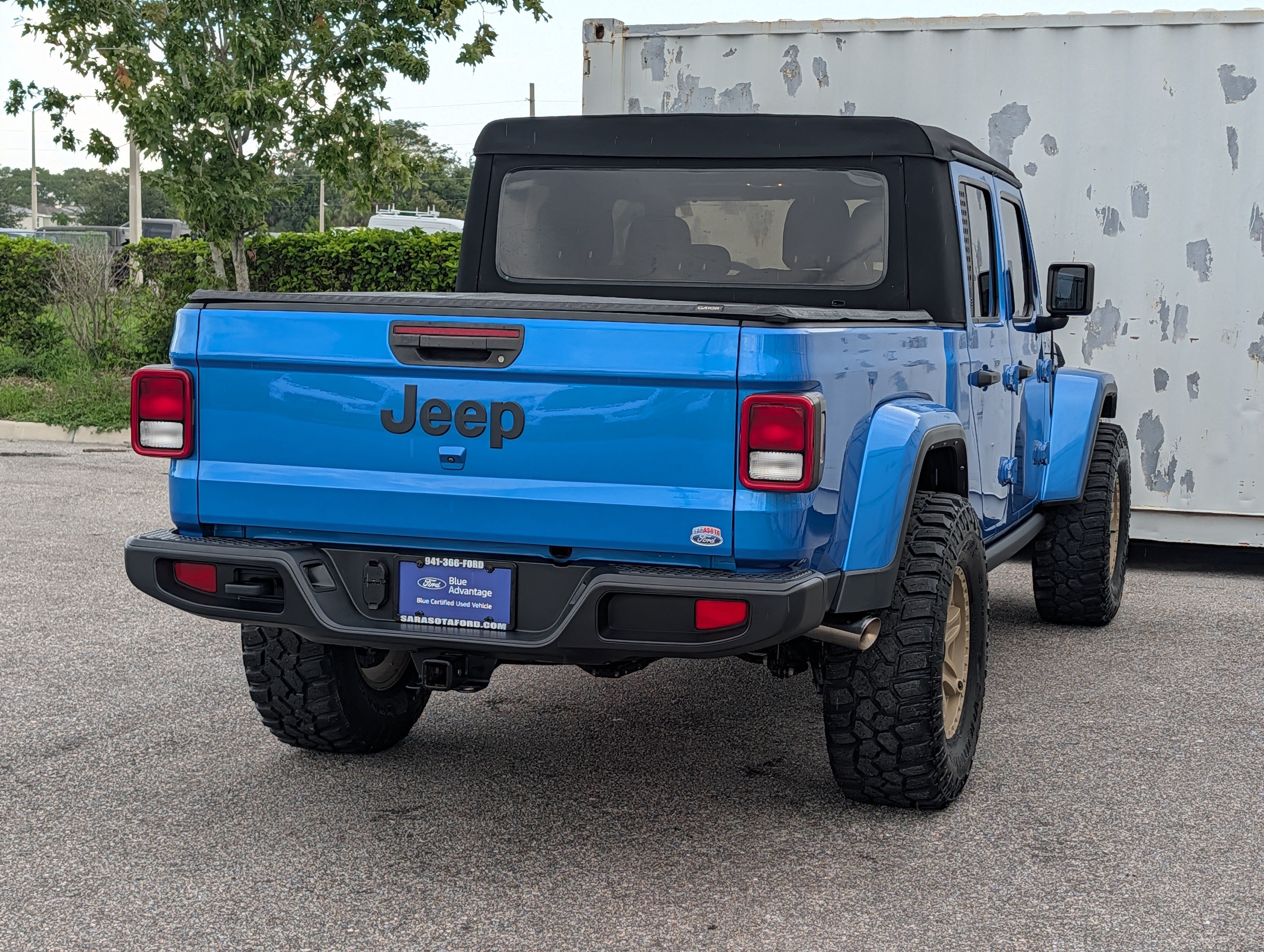 Used 2021 Jeep Gladiator Sport AWD/4WD image 5