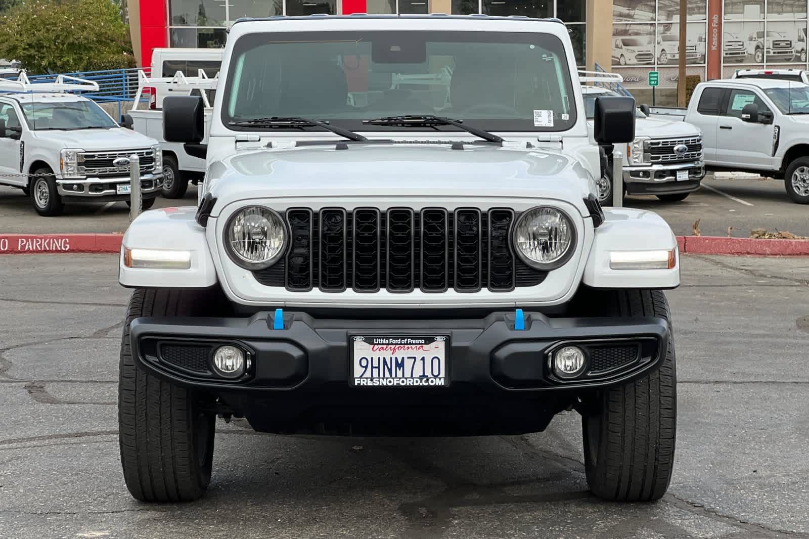 Used 2024 Jeep Wrangler Unlimited AWD/4WD image 11