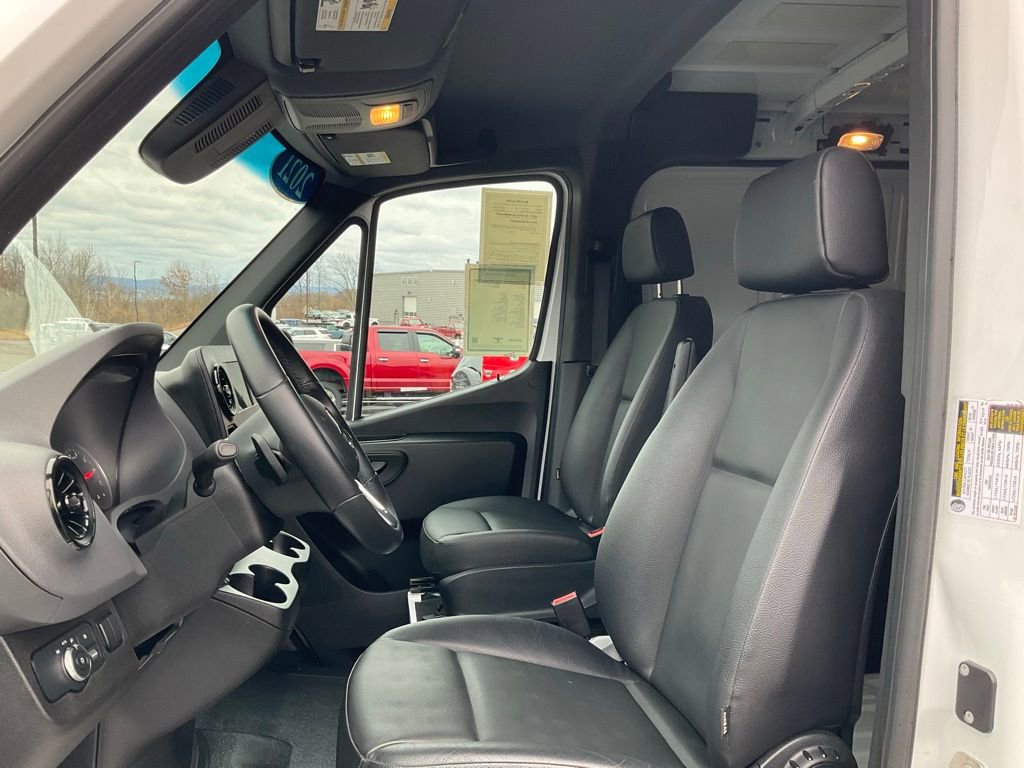 Used 2021 Mercedes-Benz Sprinter 144 Cargo image 15