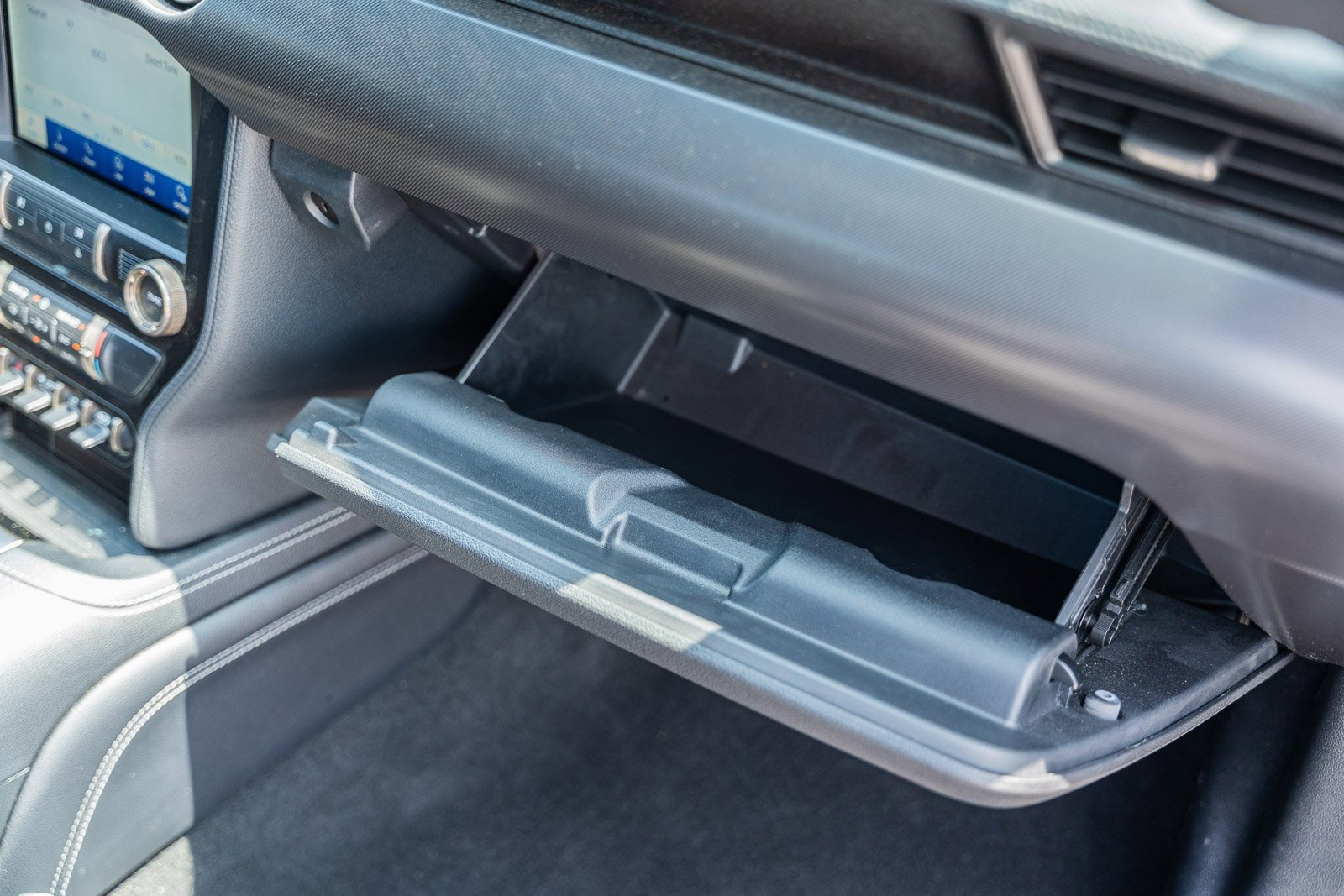 Certified 2020 Ford Mustang Shelby GT350 w/ Technology Package image 14