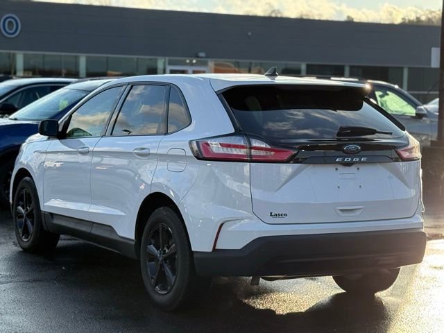 Certified 2021 Ford Edge SE image 5