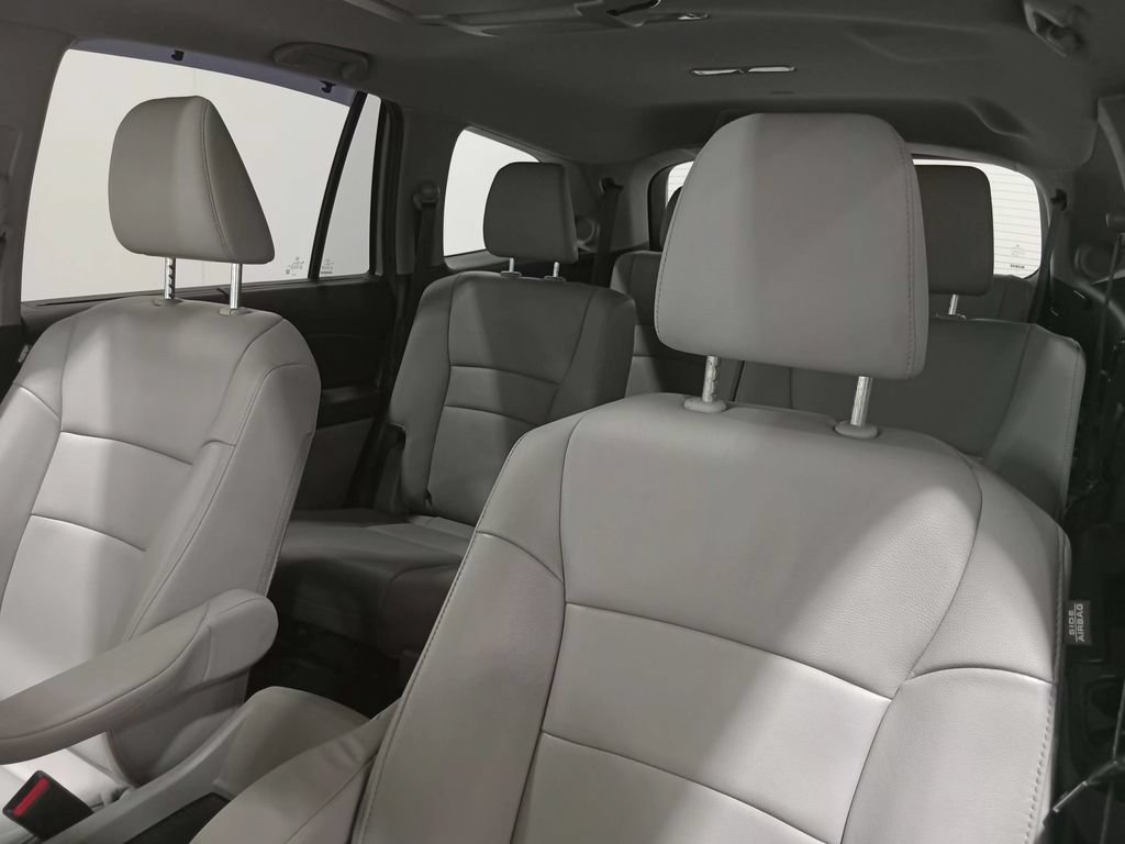 Used 2021 Honda Pilot Touring image 16