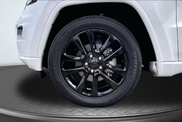 Used 2020 Jeep Grand Cherokee Altitude AWD/4WD image 9