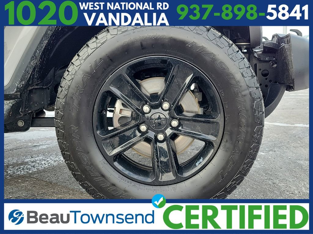 Used 2021 Jeep Wrangler Unlimited Sahara image 9