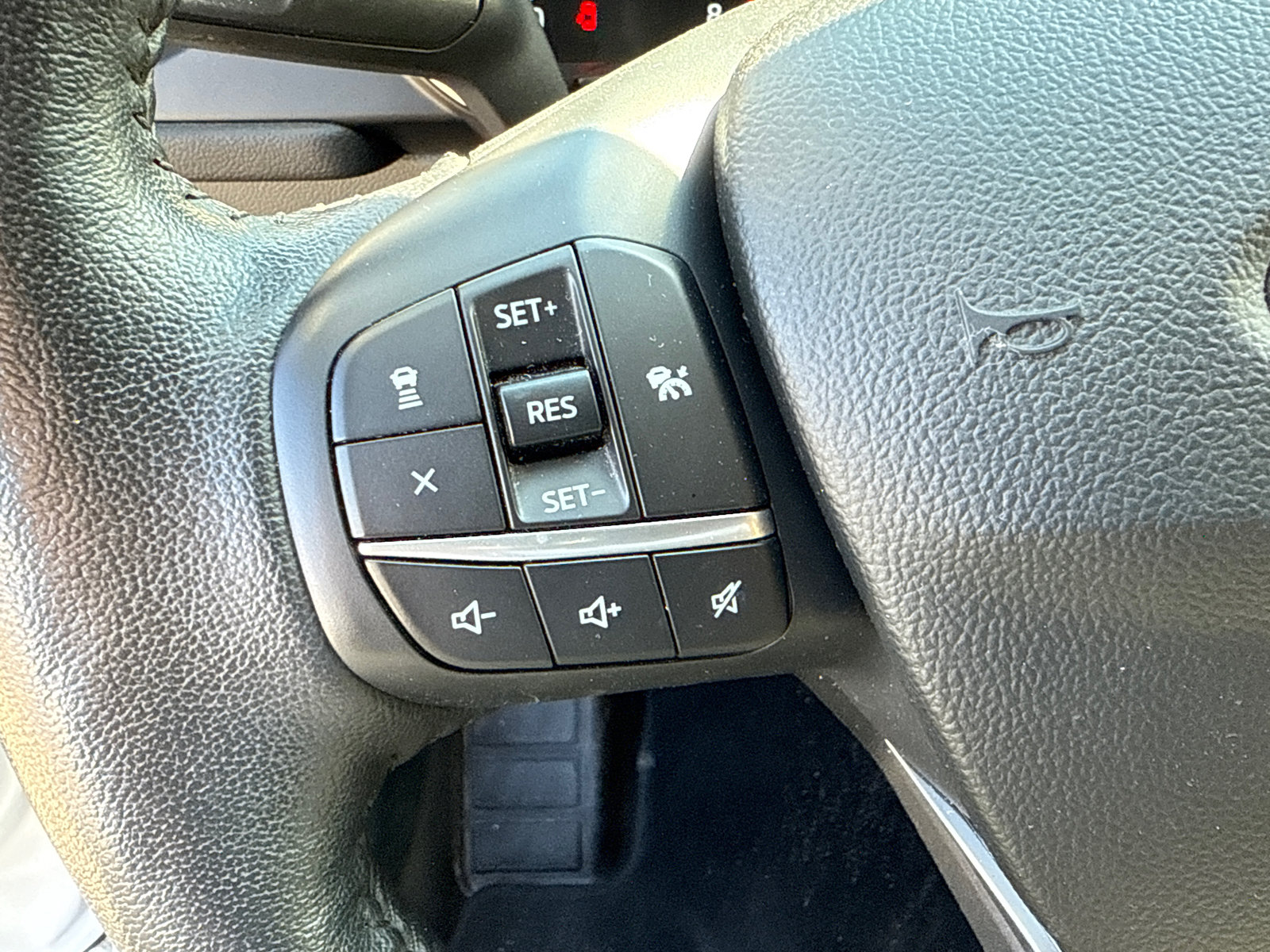 Certified 2020 Ford Escape SEL AWD/4WD image 13