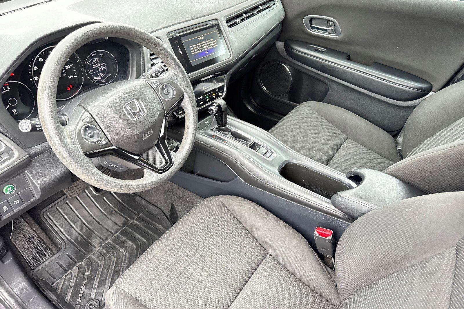 Used 2018 Honda HR-V EX image 9