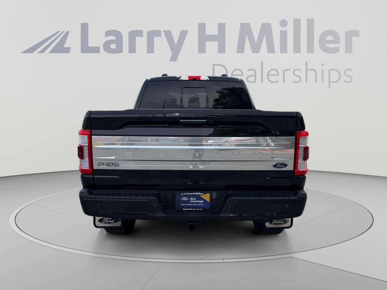 Certified 2023 Ford F150 Platinum w/ FX4 Off-Road Package AWD/4WD image 4
