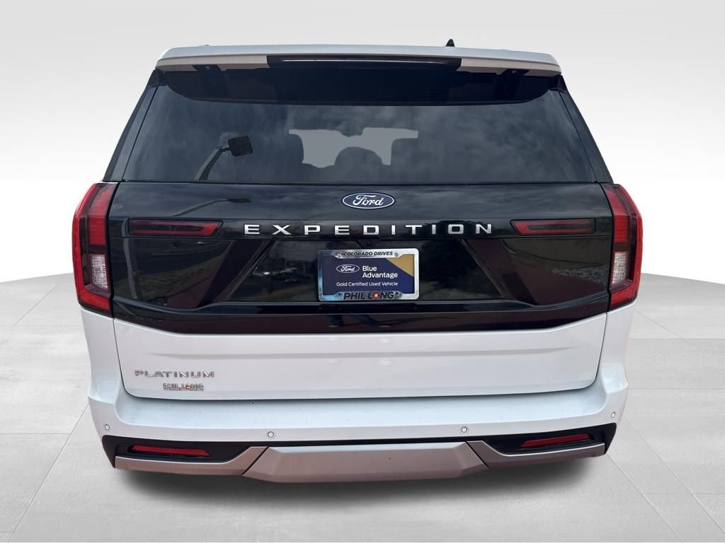 Certified 2025 Ford Expedition Platinum AWD/4WD image 4