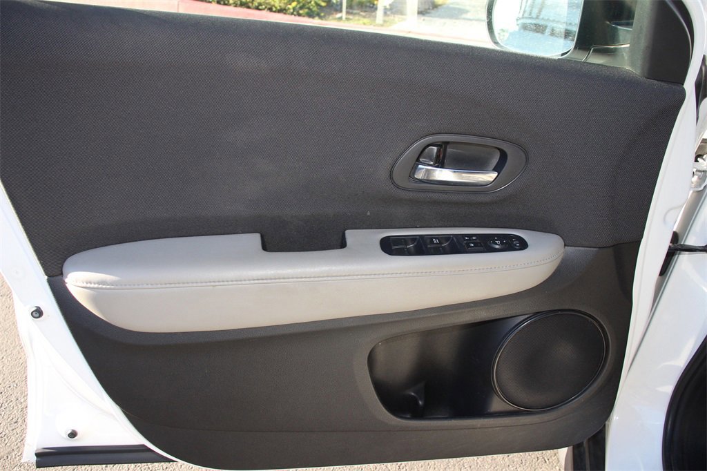 Used 2019 Honda HR-V LX image 22