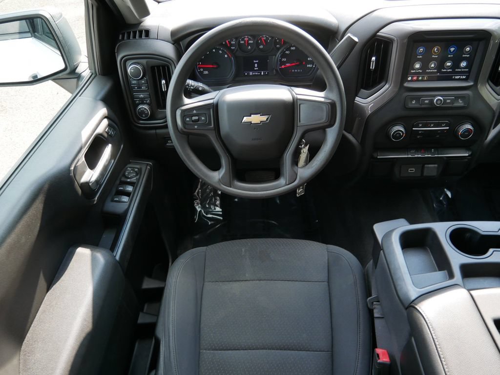 Used 2019 Chevrolet Silverado 1500 Custom w/ Custom Value Package AWD/4WD image 12
