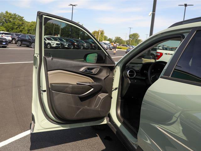 Used 2024 Chevrolet Trax ACTIV w/ Driver Confidence Package FWD image 18