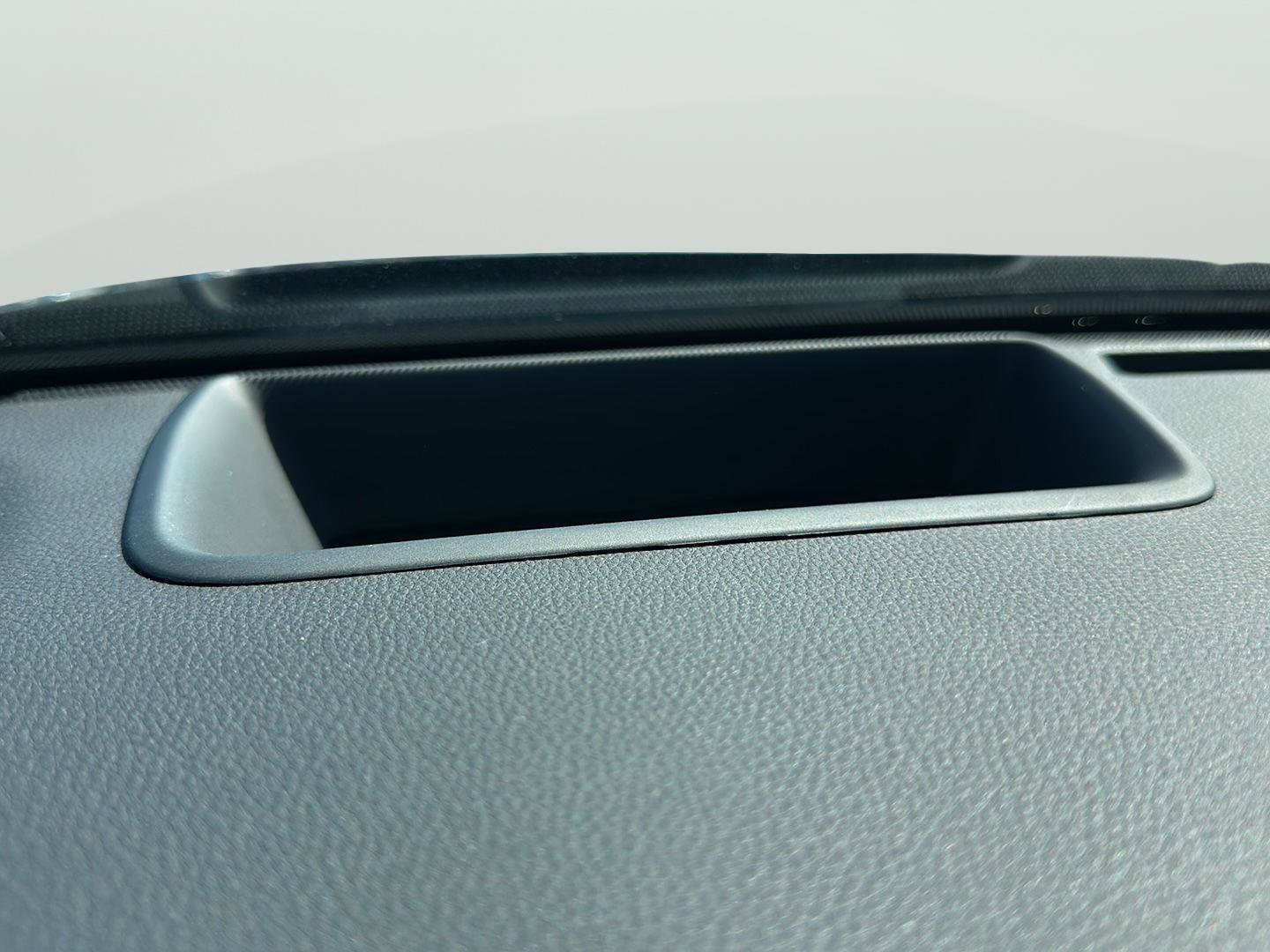 Used 2021 Toyota Venza Limited w/ Advanced Technology Package image 18