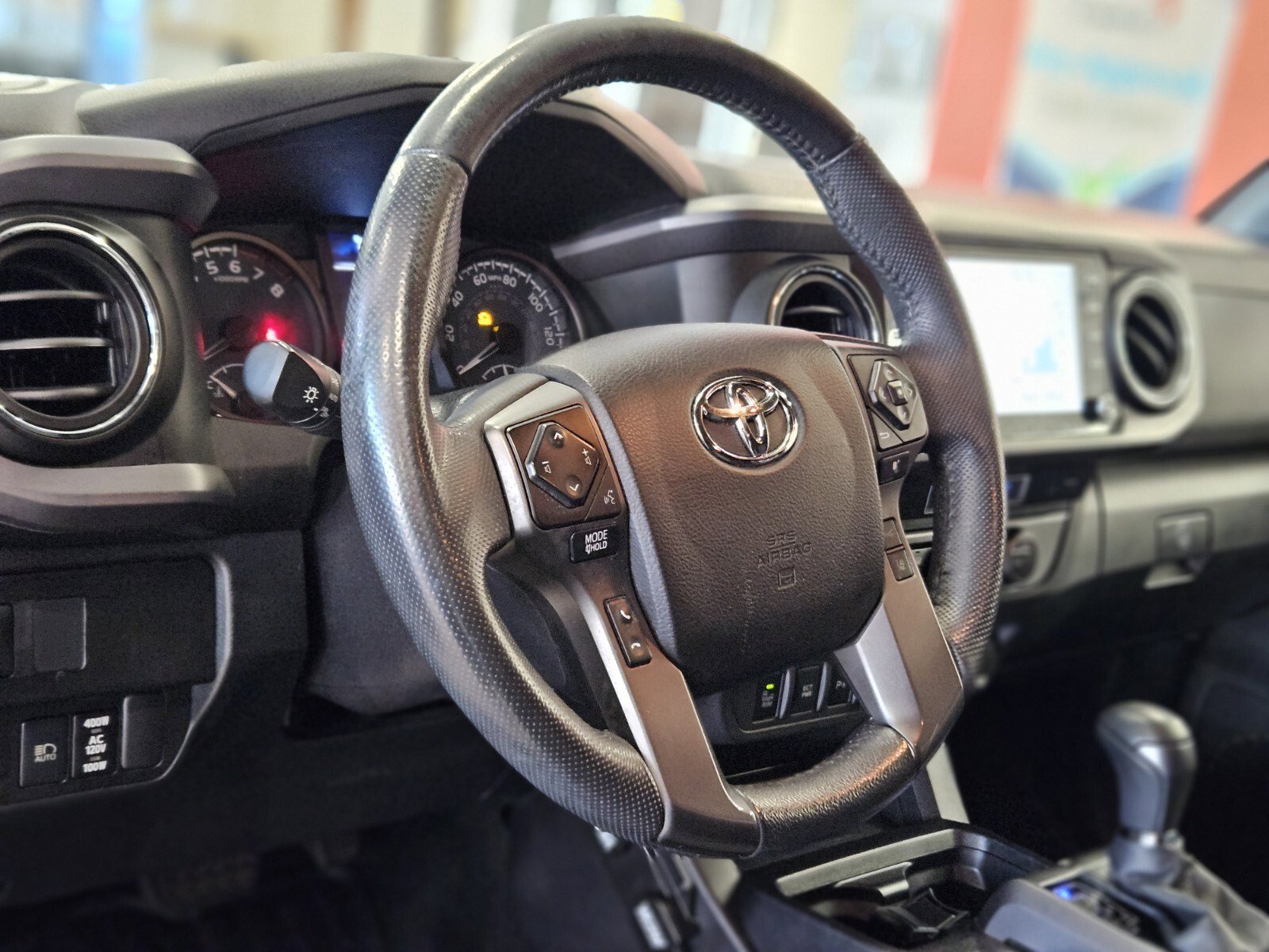 Used 2021 Toyota Tacoma TRD Off-Road w/ Technology Package image 19