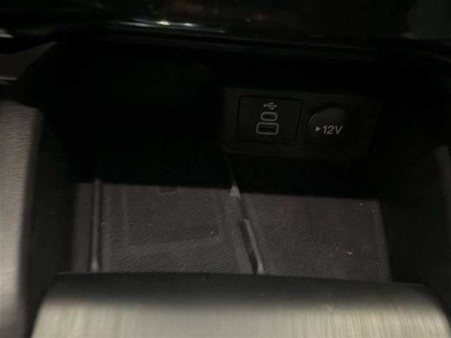 Certified 2026 Ford Escape SE w/ PHEV Premium Package FWD image 23