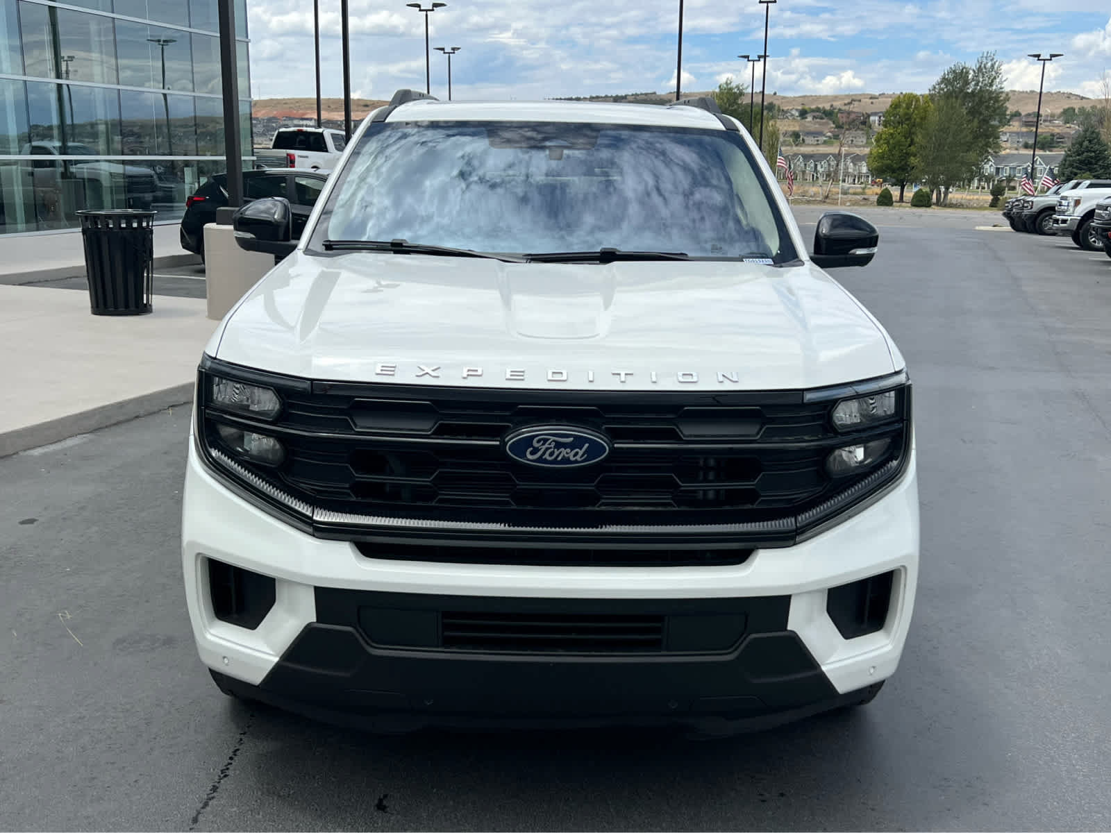 Certified 2025 Ford Expedition Active AWD/4WD image 3