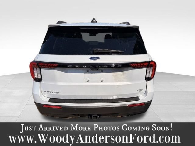 Certified 2025 Ford Explorer Active RWD image 6