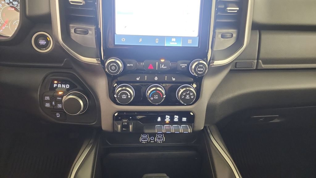 Used 2025 RAM 1500 Big Horn AWD/4WD image 16