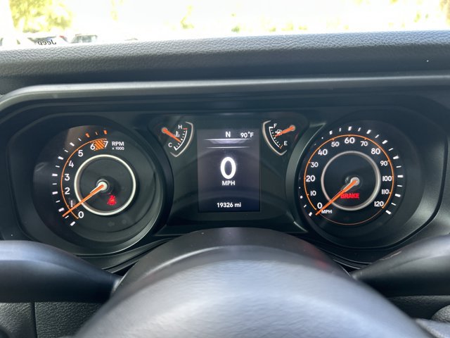 Used 2025 Jeep Wrangler Sport AWD/4WD image 29