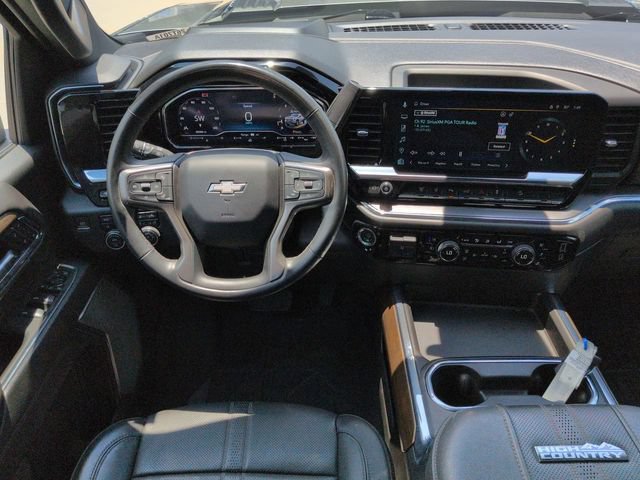Used 2024 Chevrolet Silverado 2500 High Country w/ High Country Premium Package AWD/4WD image 19