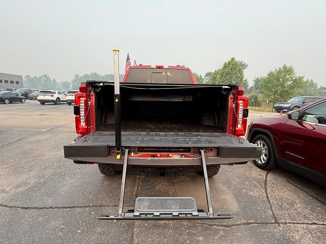 Certified 2025 Ford F350 XLT w/ Black Appearance Package AWD/4WD image 31