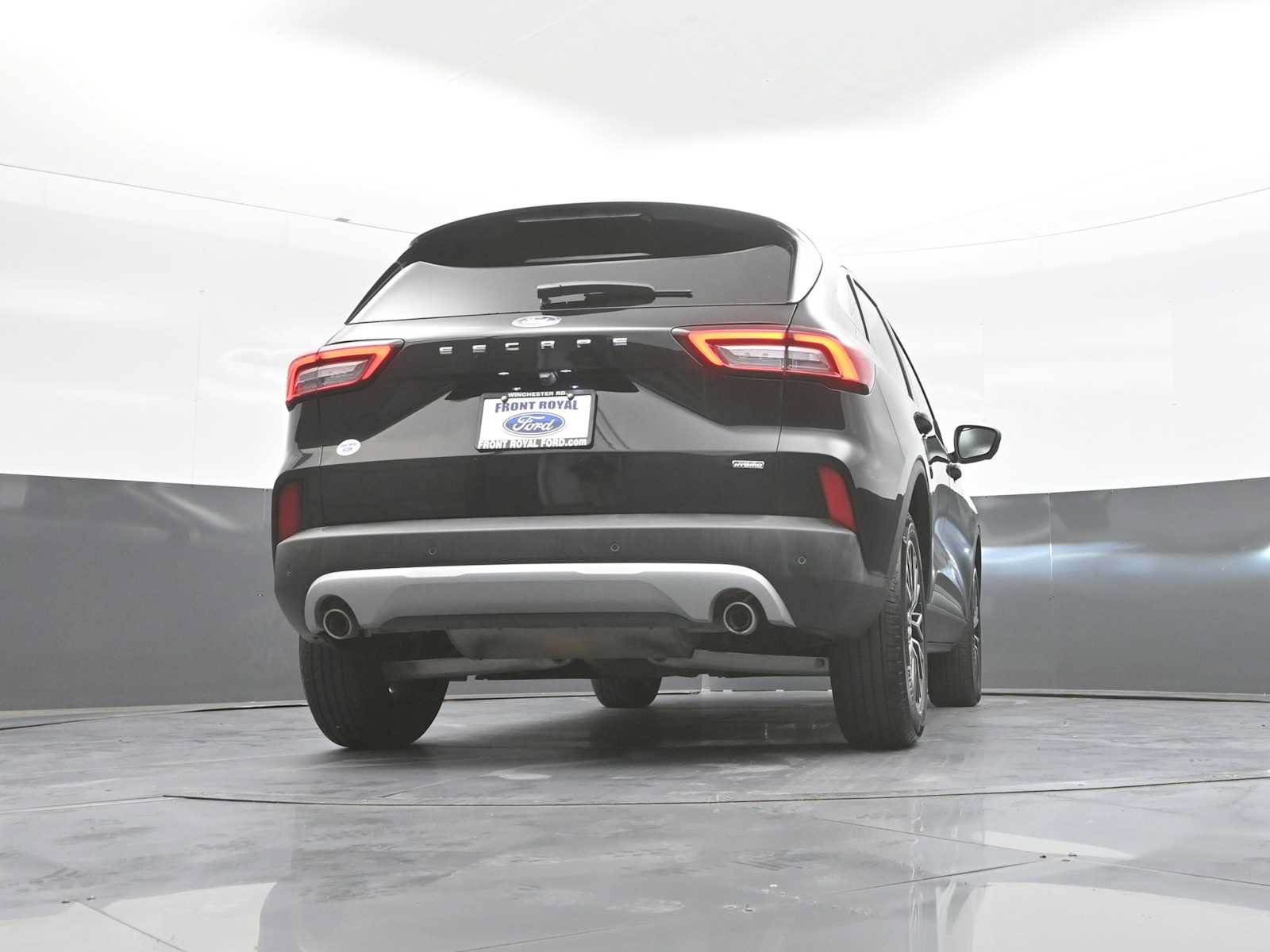 Certified 2026 Ford Escape SE w/ PHEV Premium Package FWD image 39