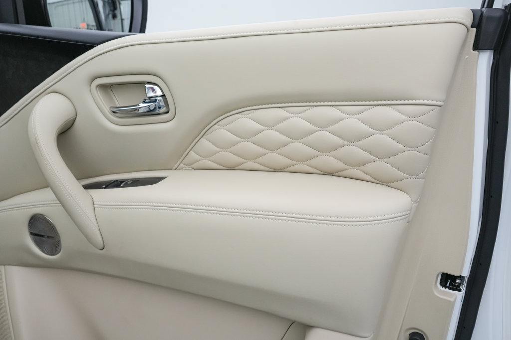 Used 2024 INFINITI QX80 Sensory w/ Cargo Package AWD/4WD image 30
