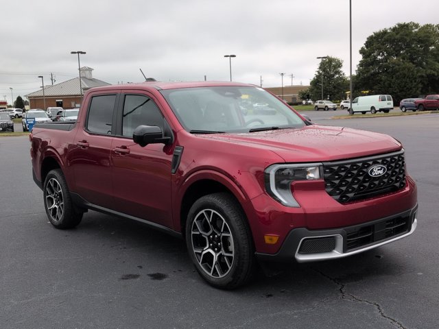 Certified 2025 Ford Maverick Lariat w/ 4K Tow Package AWD/4WD image 2