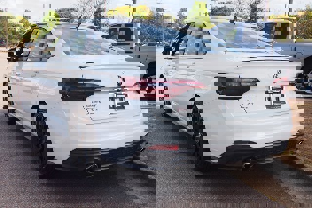 Used 2023 Volkswagen Jetta GLI Autobahn w/ GLI Black Package image 5