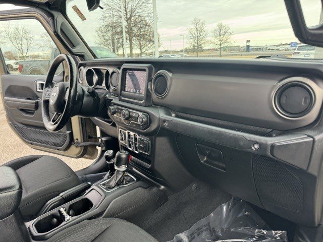 Used 2020 Jeep Gladiator Sport w/ Quick Order Package 24S image 31