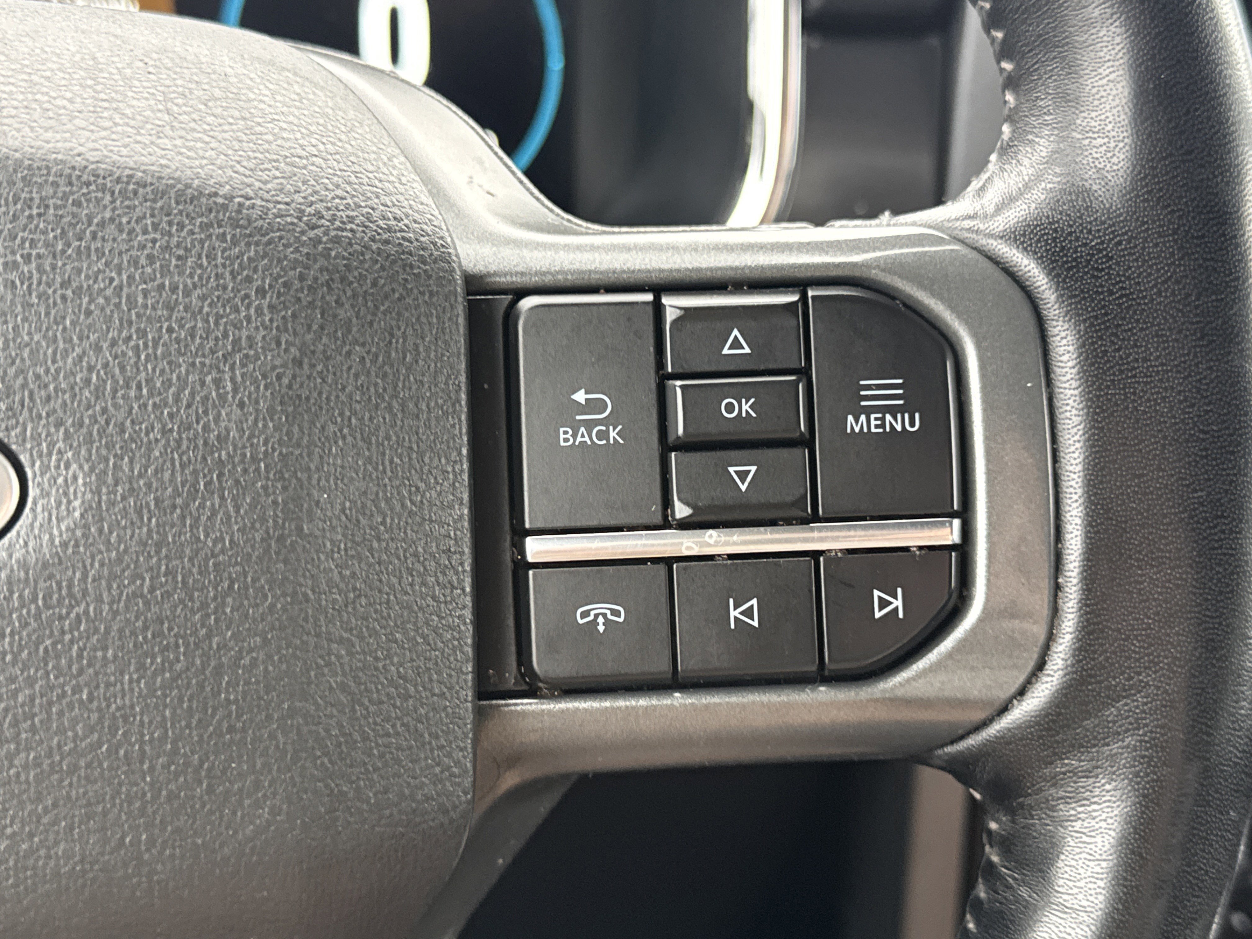 Certified 2022 Ford F150 Lariat w/ Equipment Group 502A High image 18