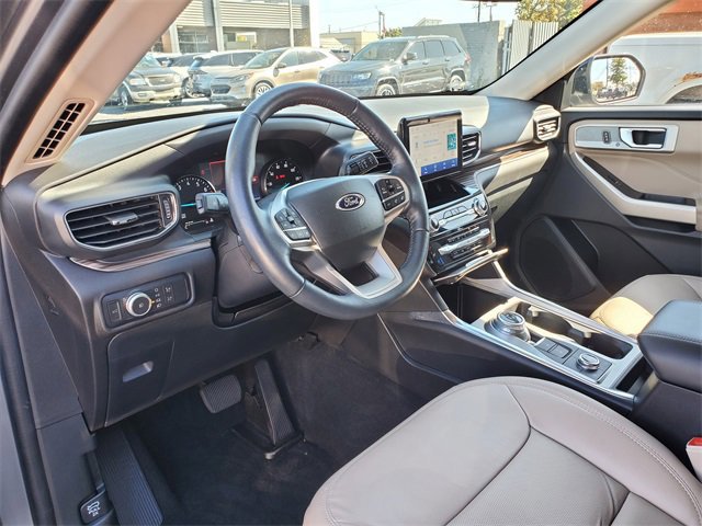 Certified 2022 Ford Explorer Limited w/ Equipment Group 301A image 12