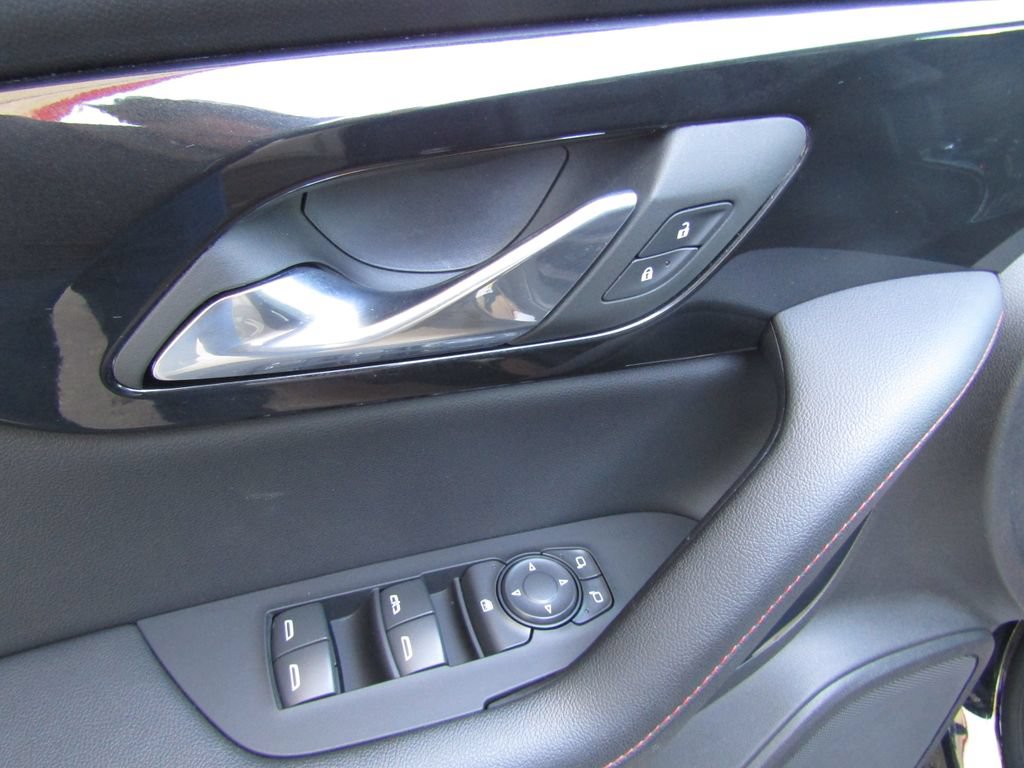 Used 2025 Chevrolet Blazer RS AWD/4WD image 24