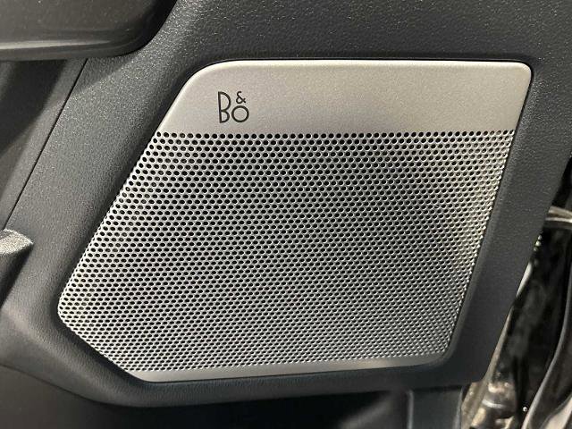 Certified 2022 Ford F150 XLT w/ Equipment Group 302A High image 23