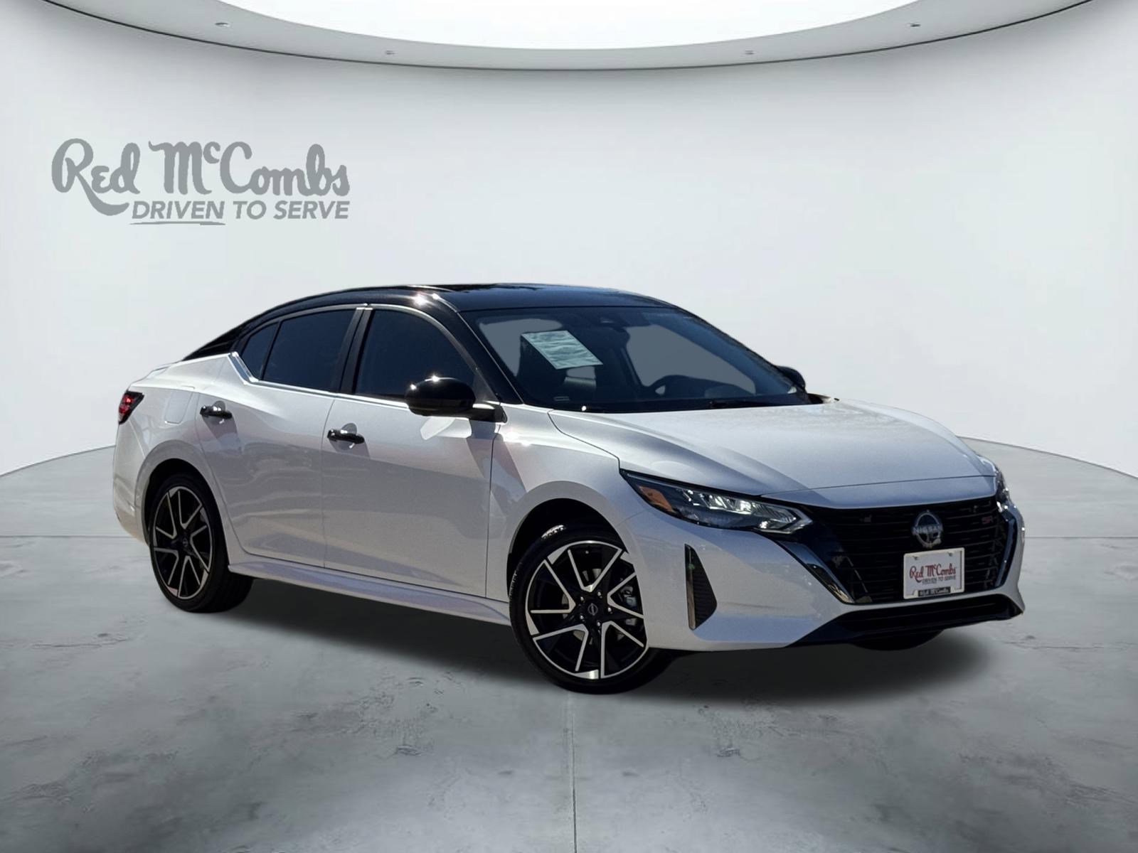 Used 2025 Nissan Sentra SR w/ SR Premium Package image 1