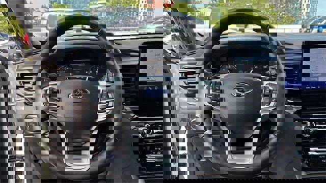 Certified 2022 Ford Explorer Limited w/ Equipment Group 301A image 6