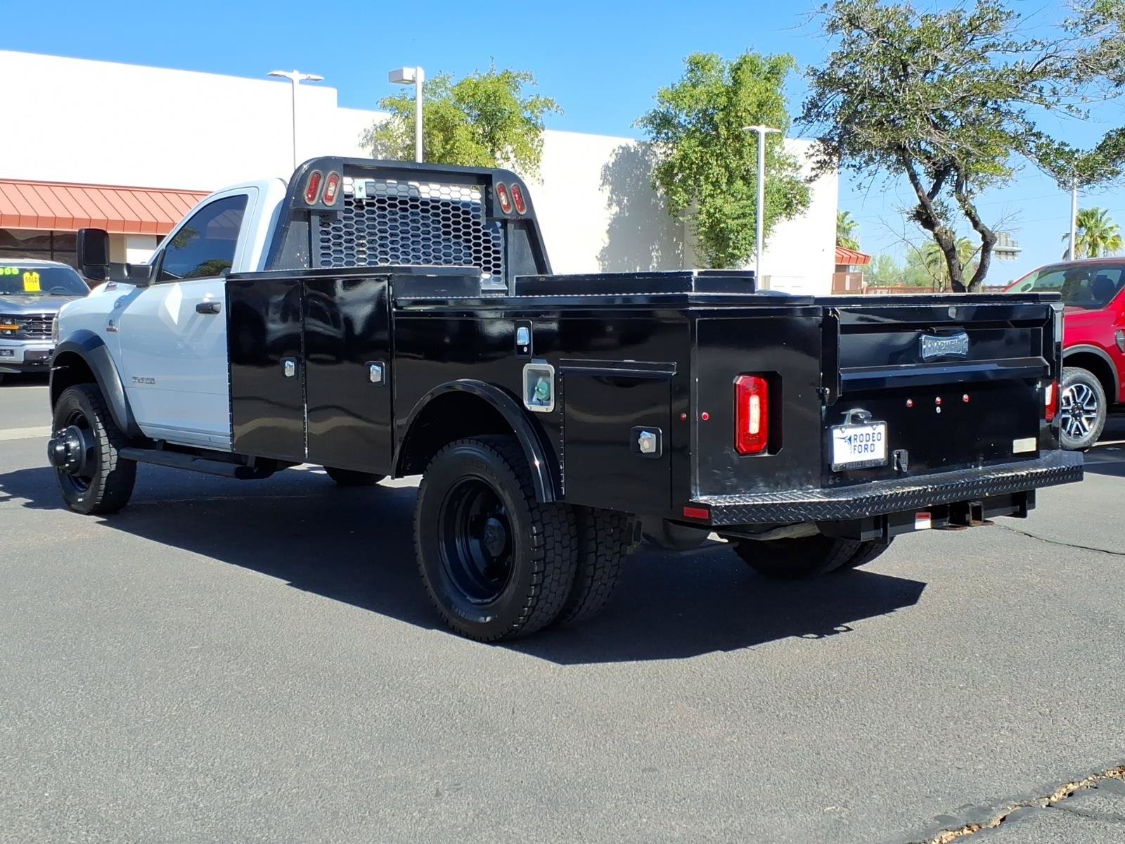Used 2022 RAM 5500 Tradesman AWD/4WD image 3