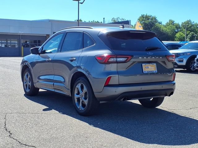 Certified 2023 Ford Escape ST-Line Select w/ Tech Pack #2 AWD/4WD image 4