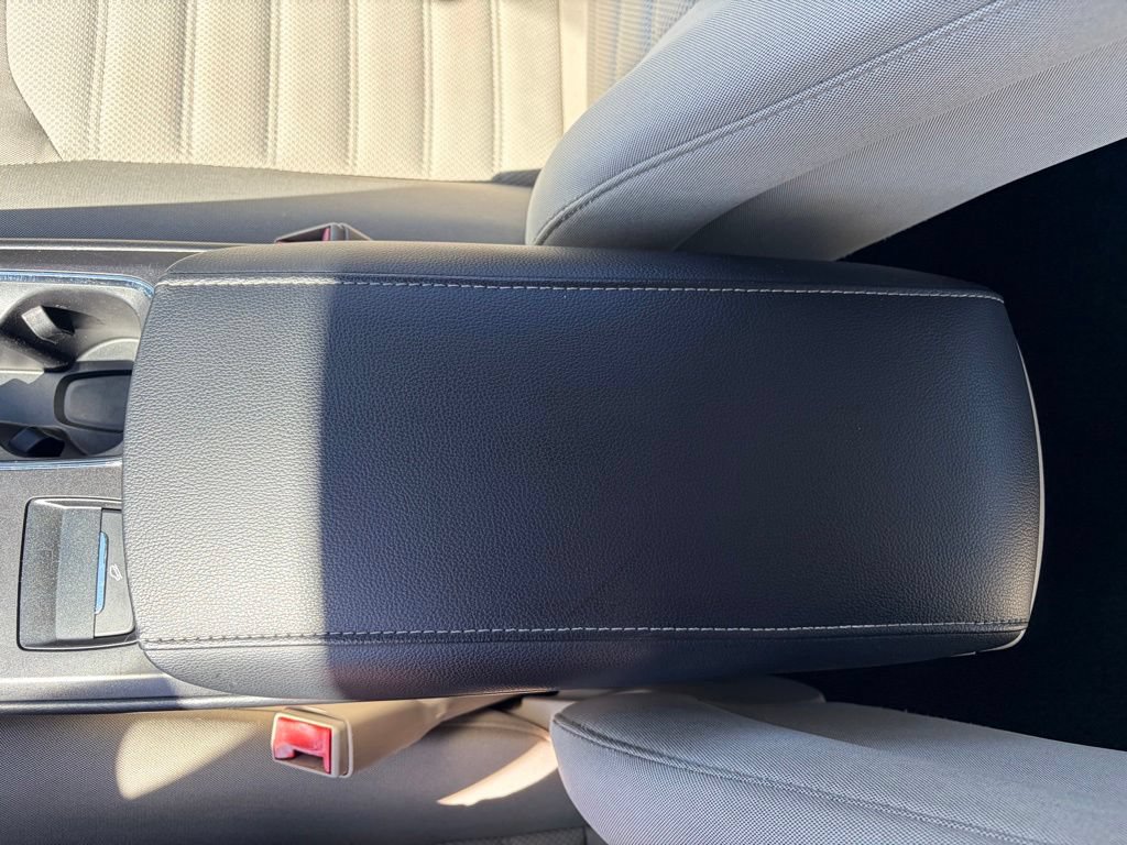 Certified 2017 Ford Fusion SE FWD image 15