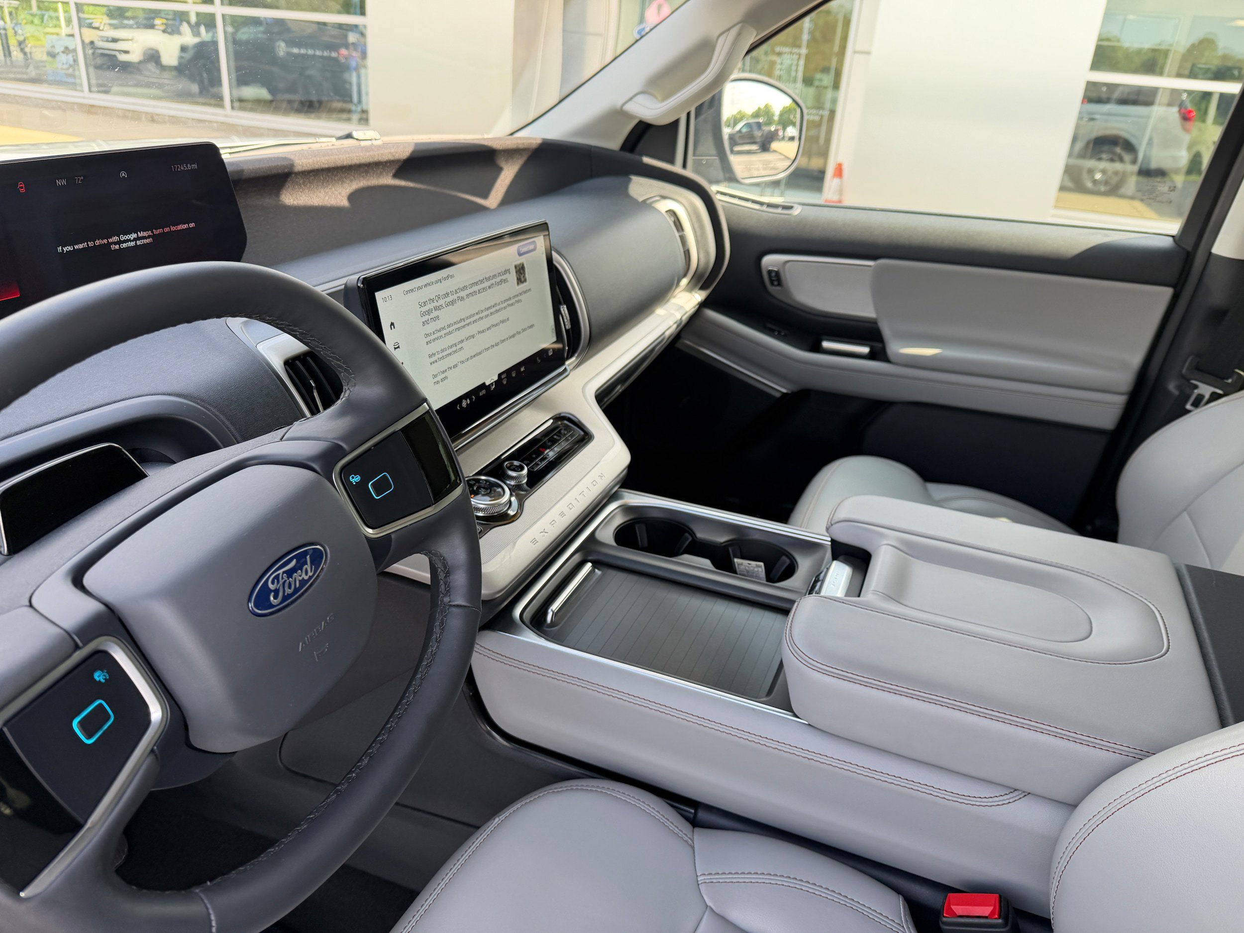 Certified 2025 Ford Expedition Active AWD/4WD image 16
