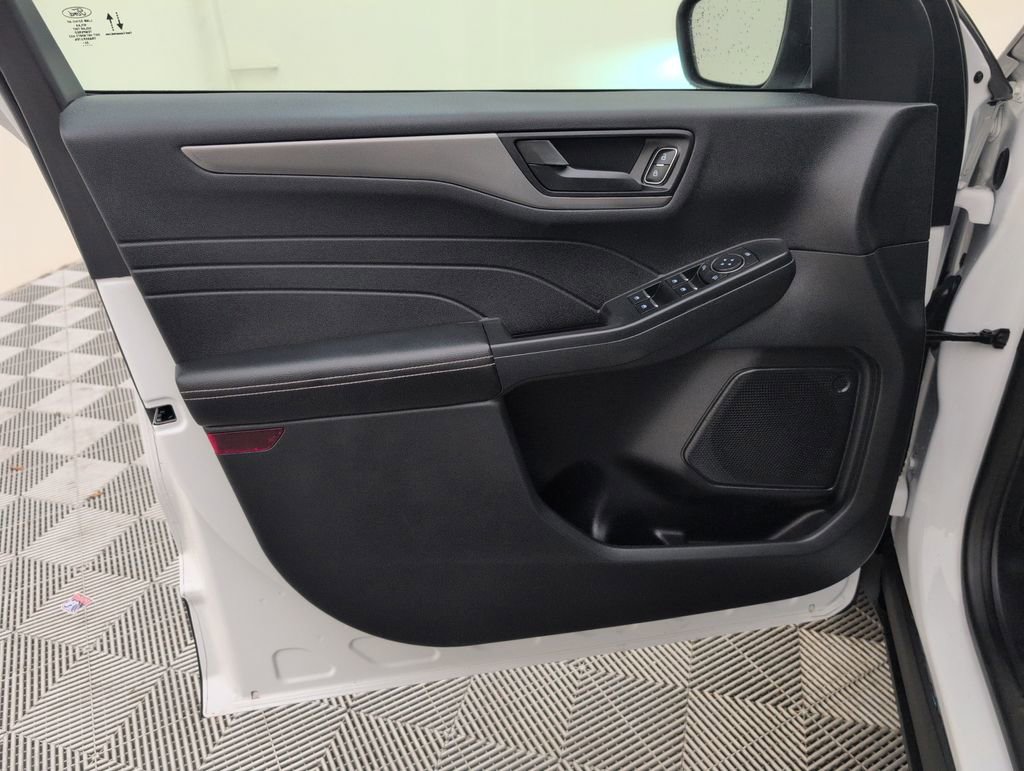 Certified 2023 Ford Escape FWD image 29