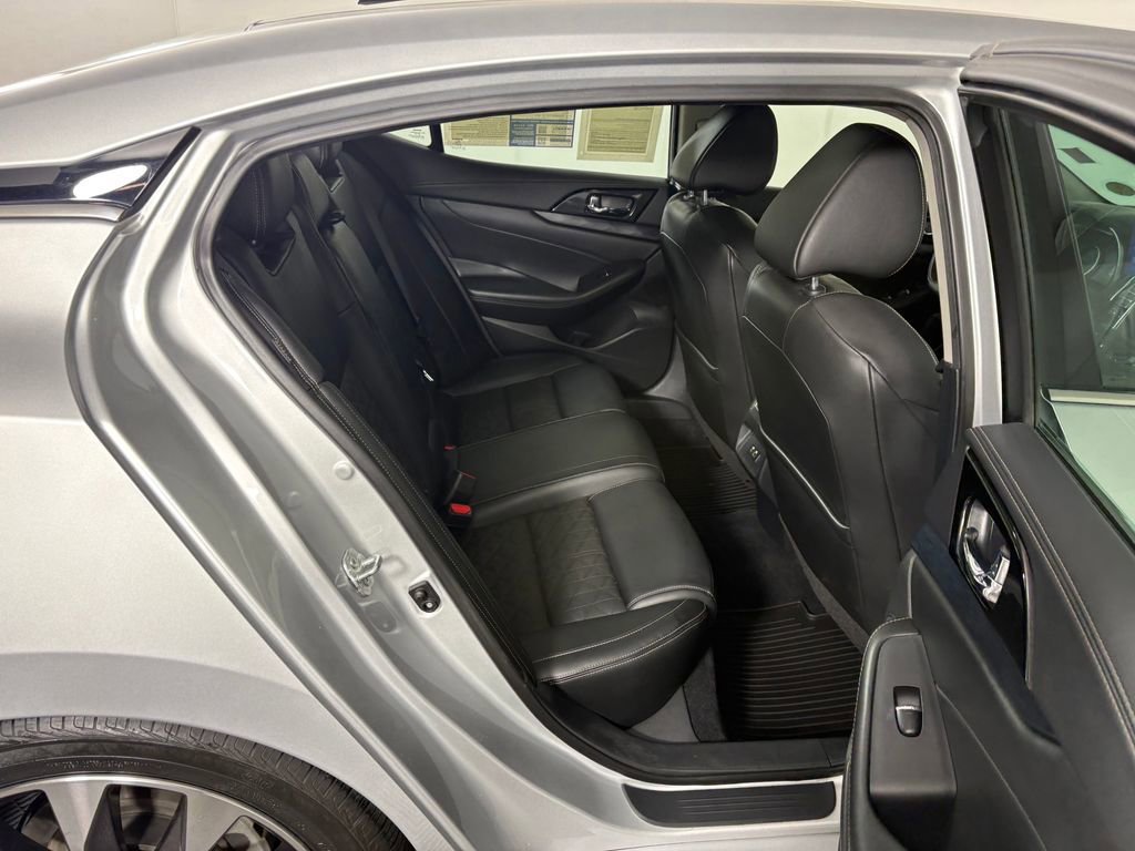 Used 2020 Nissan Maxima Platinum w/ Sport Mat Group FWD image 34