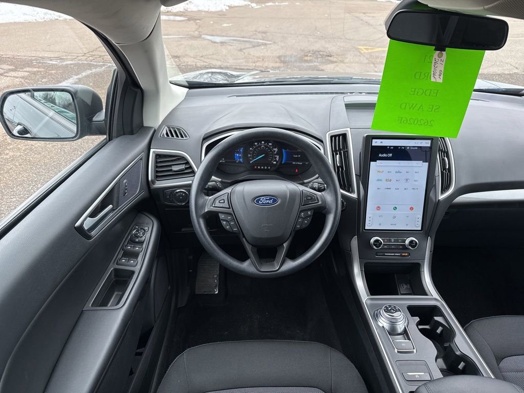 Certified 2021 Ford Edge SE image 10