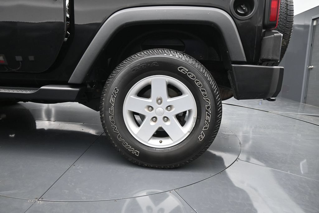 Used 2017 Jeep Wrangler Sport w/ Quick Order Package 24S AWD/4WD image 13