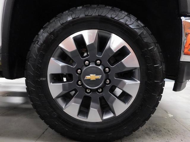 Used 2021 Chevrolet Silverado 2500 LT w/ Convenience Package image 13