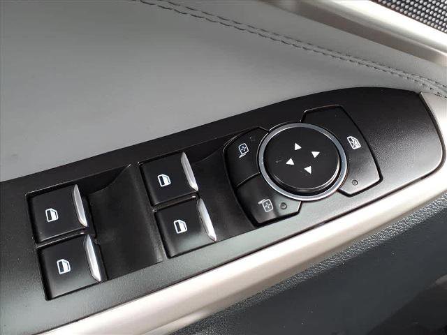 Certified 2023 Ford Explorer XLT w/ Equipment Group 202A image 19