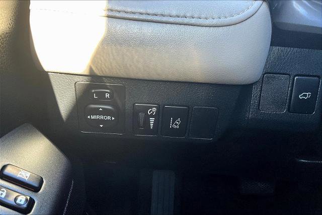 Used 2018 Toyota RAV4 XLE image 37
