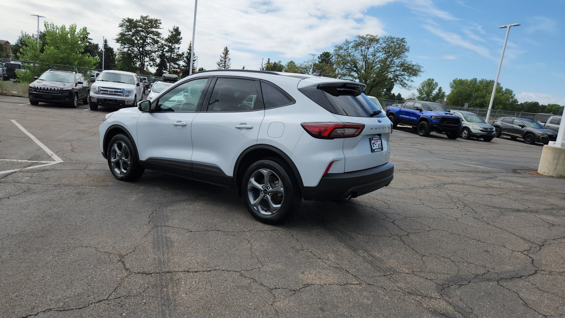 Certified 2025 Ford Escape ST-Line Select AWD/4WD image 6
